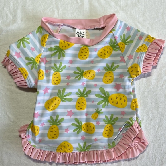3-6M Ruffle Butts rash guard/swim top - Picture 1 of 3